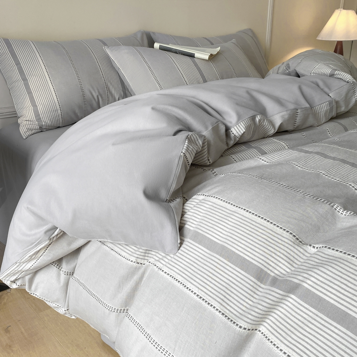 91家纺网 家纺一手货源 找家纺 ab家纺 2025新款全棉色织提花四件套 瑞拉-浅灰