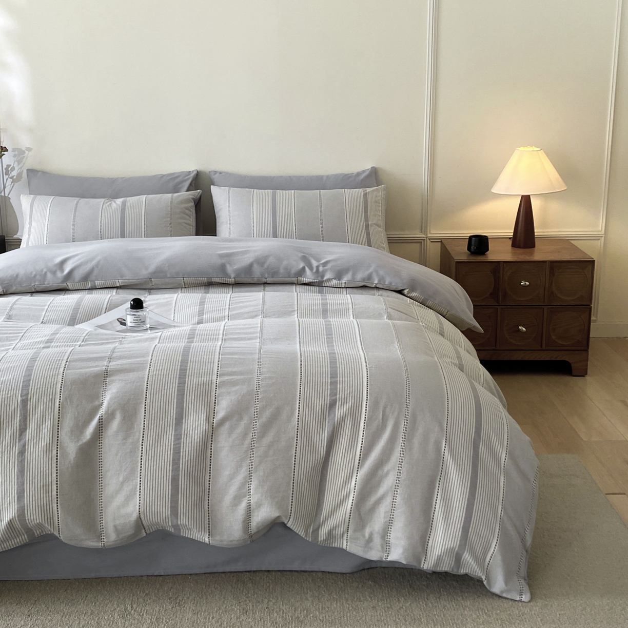 91家纺网 家纺一手货源 找家纺 ab家纺 2025新款全棉色织提花四件套 瑞拉-浅灰