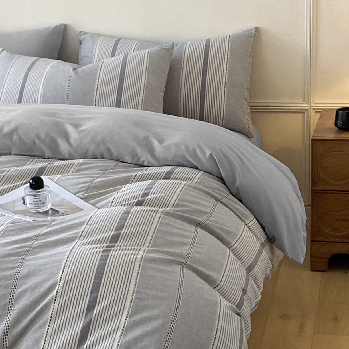 91家纺网 家纺一手货源 找家纺 ab家纺 2025新款全棉色织提花四件套 瑞拉-深灰