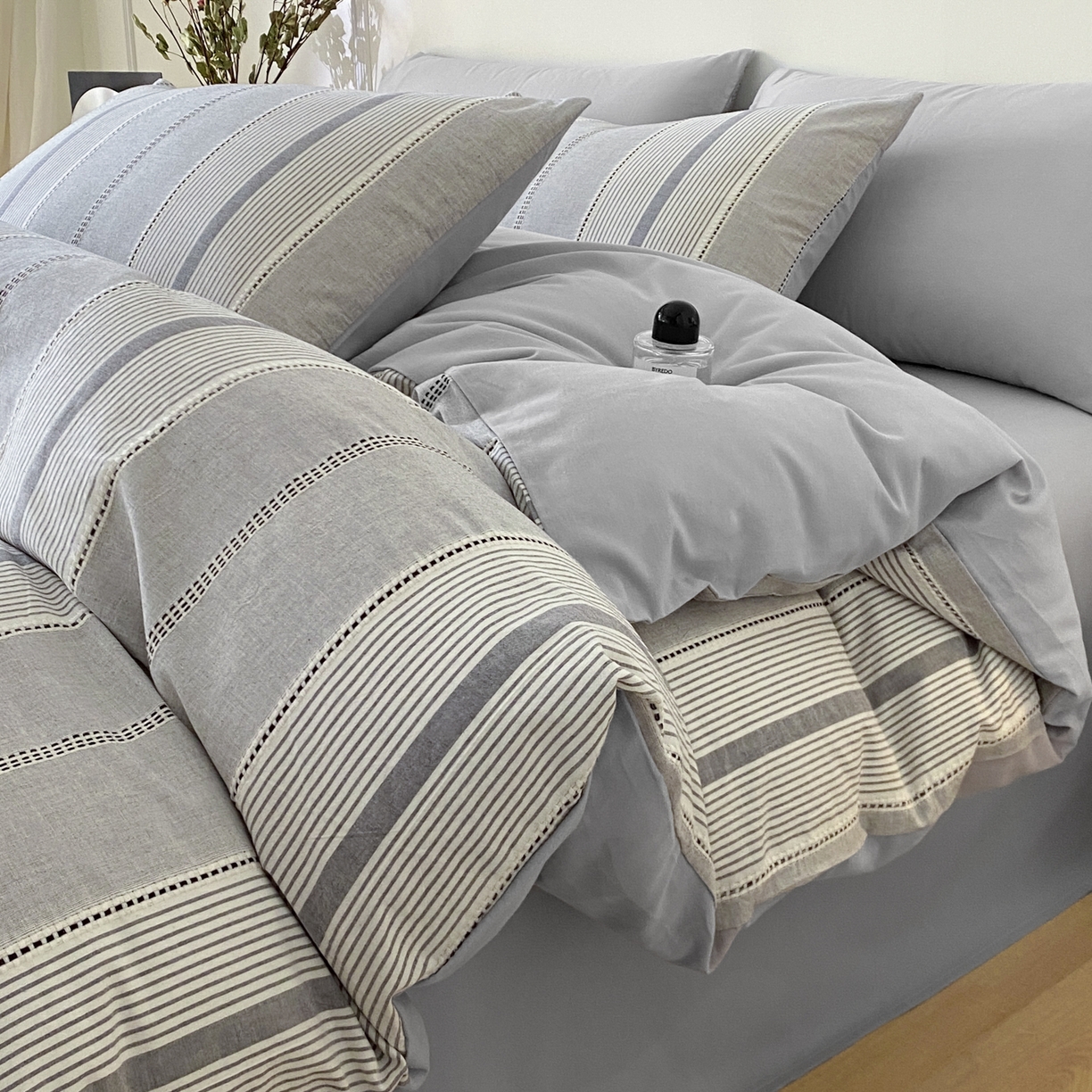 91家纺网 家纺一手货源 找家纺 ab家纺 2025新款全棉色织提花四件套 瑞拉-深灰