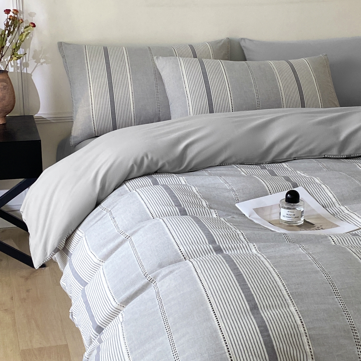 91家纺网 家纺一手货源 找家纺 ab家纺 2025新款全棉色织提花四件套 瑞拉-深灰