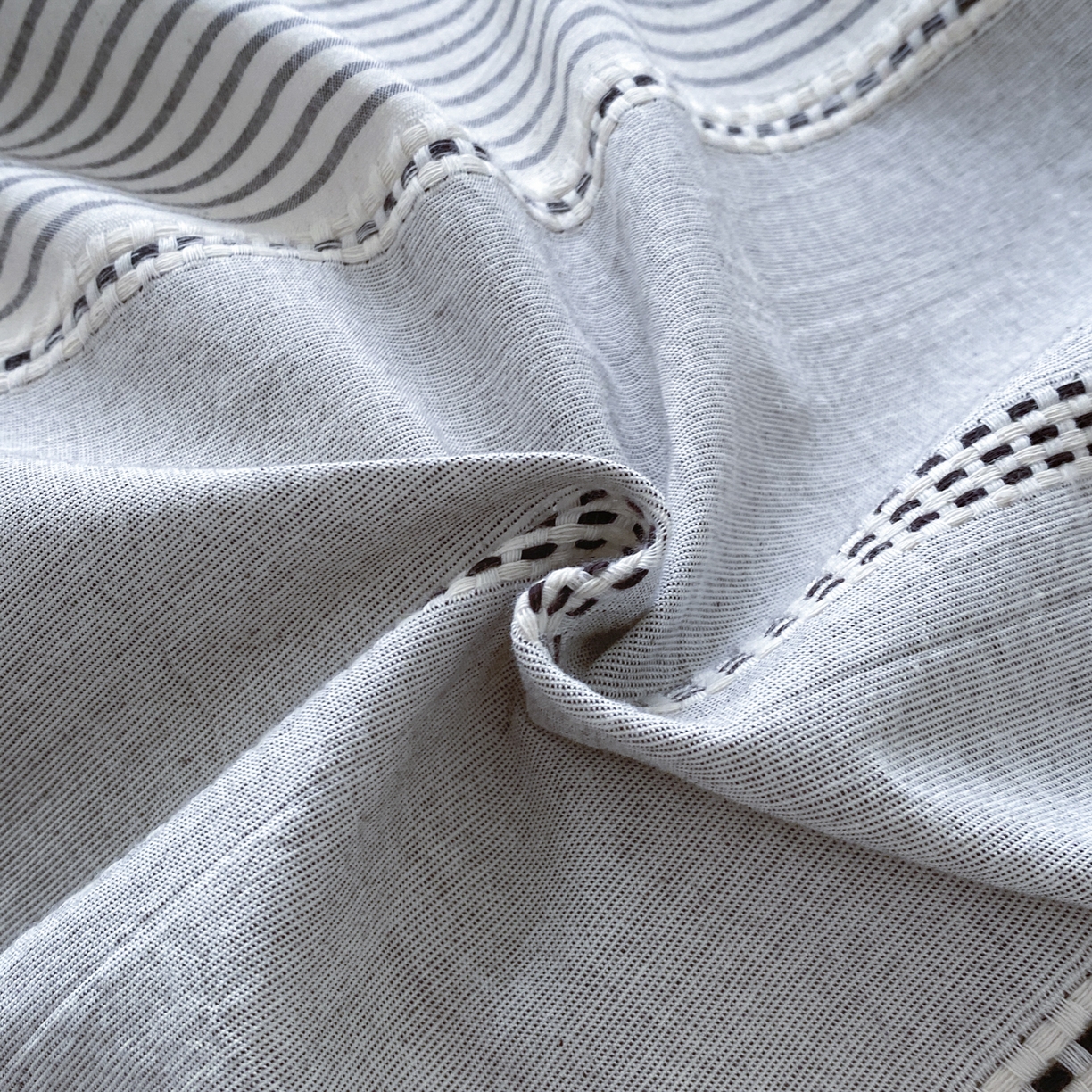 91家纺网 家纺一手货源 找家纺 ab家纺 2025新款全棉色织提花四件套 瑞拉-深灰