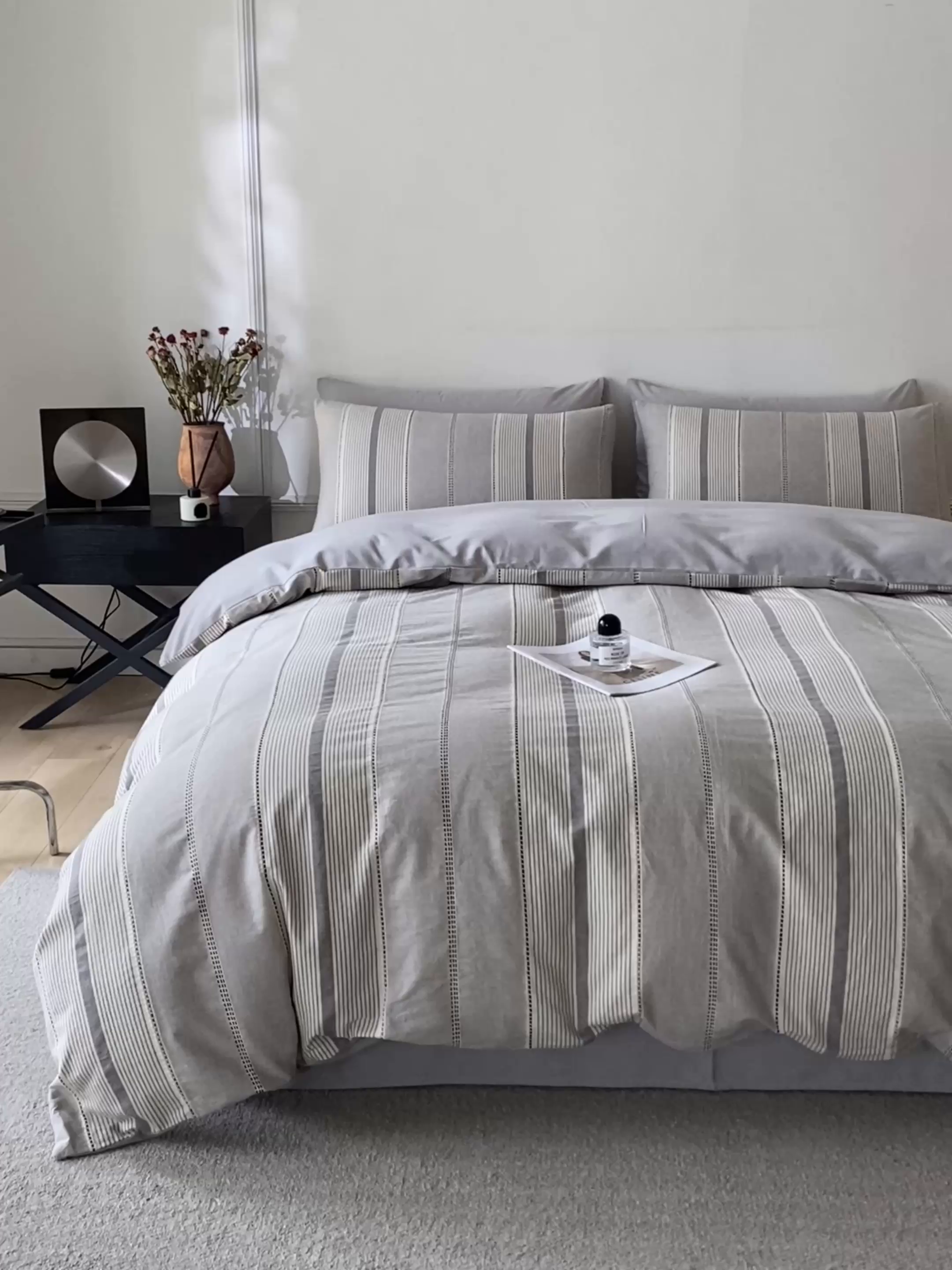 91家纺网 家纺一手货源 找家纺 ab家纺 2025新款全棉色织提花四件套 瑞拉-深灰