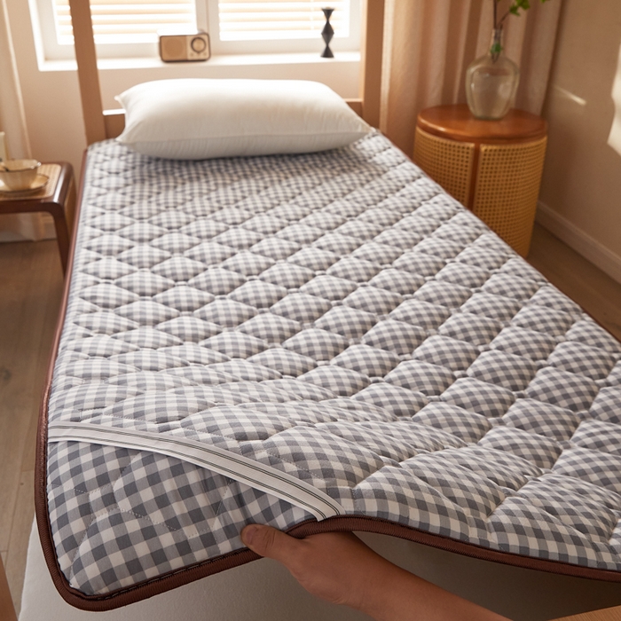 91家纺网 家纺一手货源 找家纺 卡派 2025新款双面可用 冰藤夹棉床褥-单人床款 冰藤床褥-灰小格（玉米粒）1