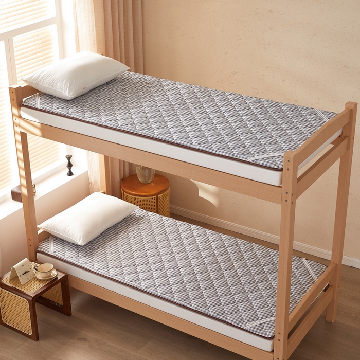 91家纺网 家纺一手货源 找家纺 （总）迪乐妮 2025新款双面可用 冰藤夹棉床褥-单人床款