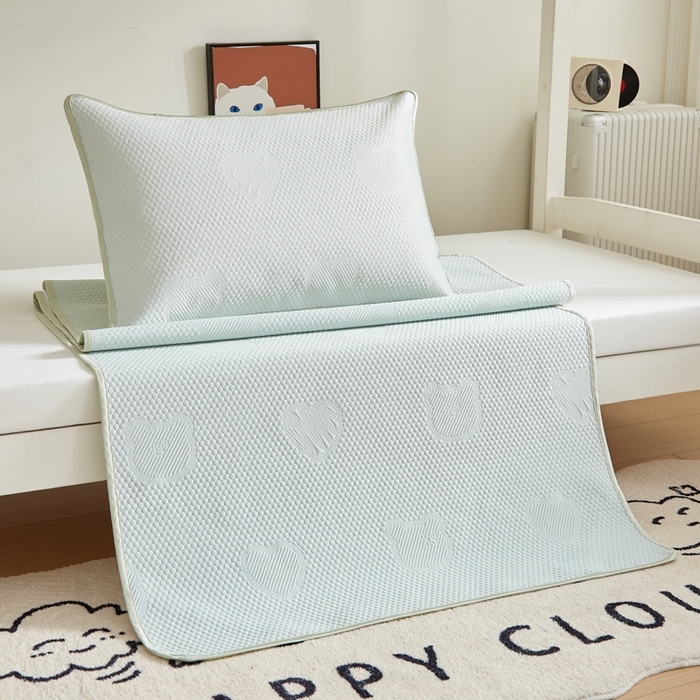 91家纺网 家纺一手货源 找家纺 迪乐妮 2025新款小冰熊豆豆席-单人床款 水绿