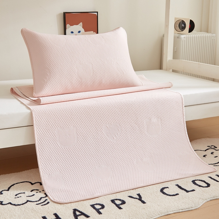 91家纺网 家纺一手货源 找家纺 卡派 2025新款小冰熊豆豆席-单人床款 少女粉