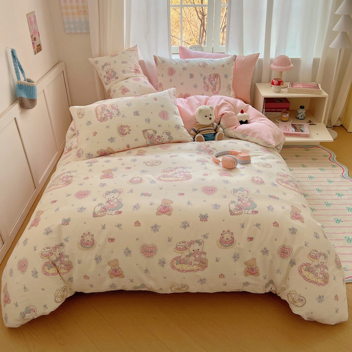 91家纺网 家纺一手货源 找家纺 雅居纺家纺 2025春夏新款全棉纯棉印花四件套 游园会