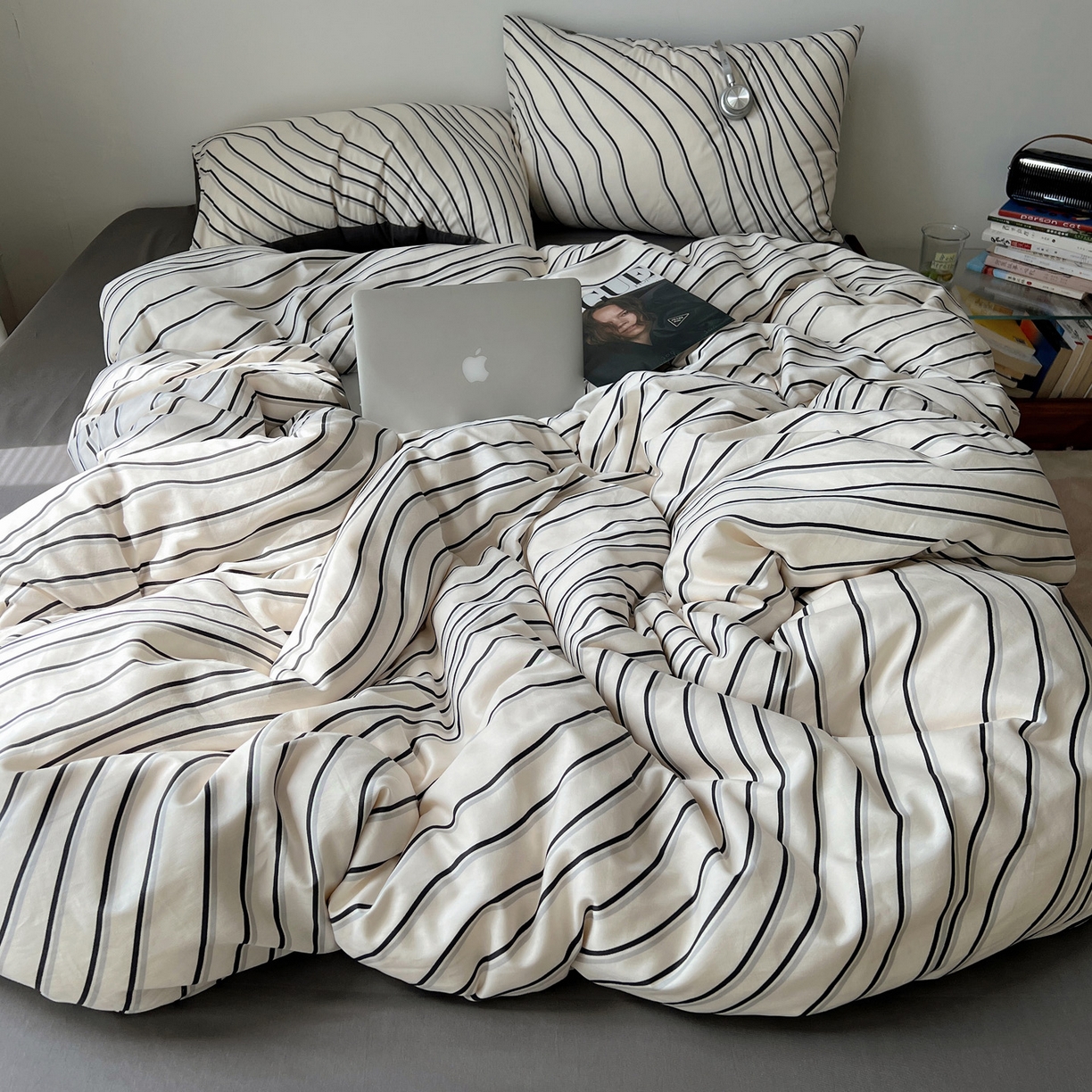 91家纺网 家纺一手货源 找家纺 雅居纺家纺 2025春夏新款全棉纯棉印花四件套 斜纹波条