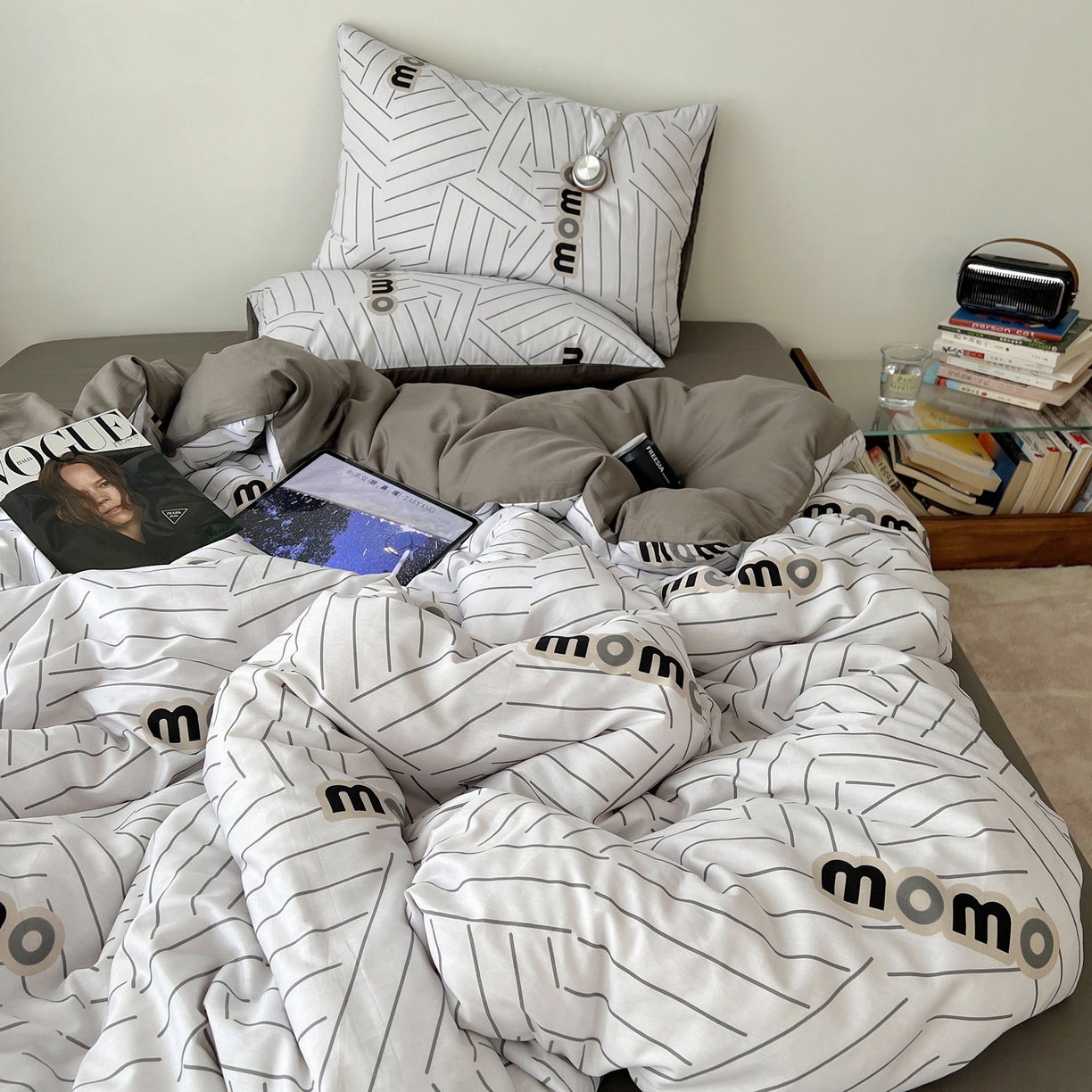 91家纺网 家纺一手货源 找家纺 雅居纺家纺 2025春夏新款全棉纯棉印花四件套 momo简约格