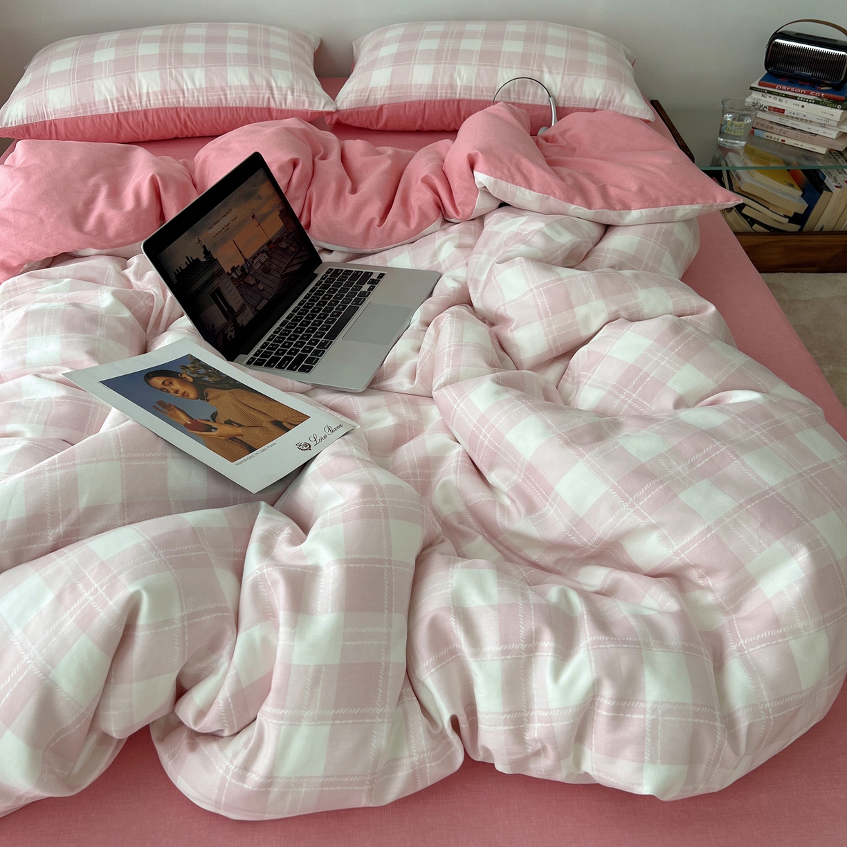 91家纺网 家纺一手货源 找家纺 雅居纺家纺 2025春夏新款全棉纯棉印花四件套 粉大格