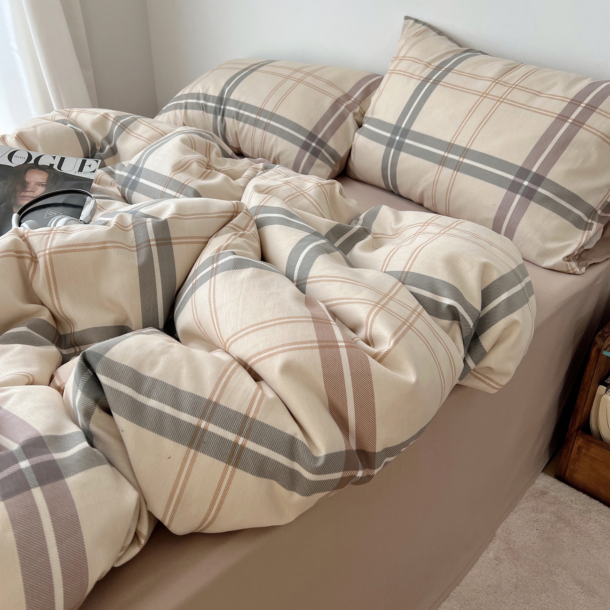 91家纺网 家纺一手货源 找家纺 雅居纺家纺 2025春夏新款全棉纯棉印花四件套 复古卡其格