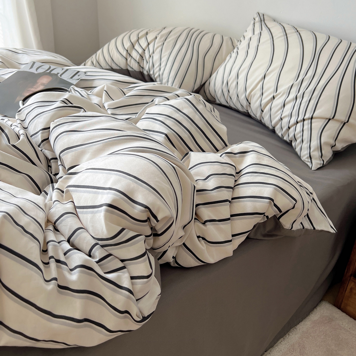 91家纺网 家纺一手货源 找家纺 雅居纺家纺 2025春夏新款全棉纯棉印花四件套 斜纹波条