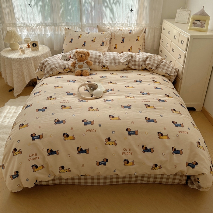 91家纺网 家纺一手货源 找家纺 雅居纺家纺 2025春夏新款全棉纯棉印花四件套 腊肠狗队长