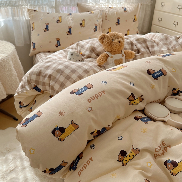 91家纺网 家纺一手货源 找家纺 雅居纺家纺 2025春夏新款全棉纯棉印花四件套 腊肠狗队长