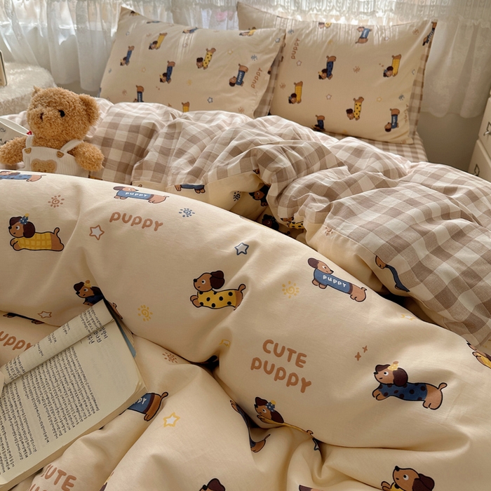 91家纺网 家纺一手货源 找家纺 雅居纺家纺 2025春夏新款全棉纯棉印花四件套 腊肠狗队长