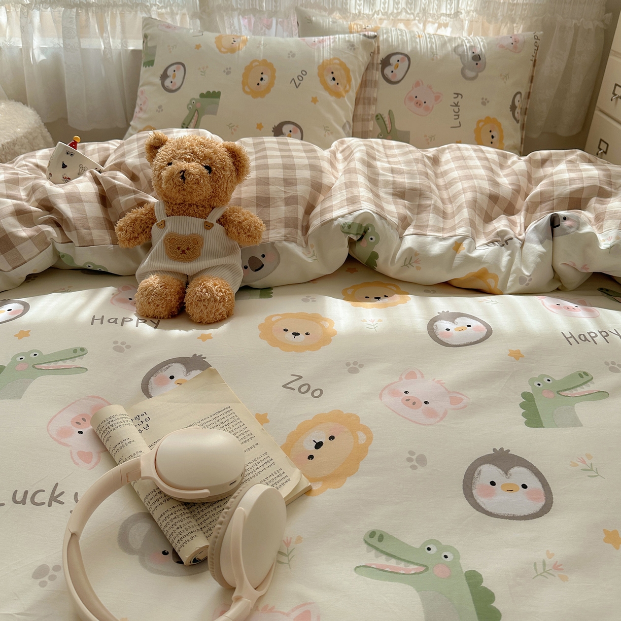 91家纺网 家纺一手货源 找家纺 雅居纺家纺 2025春夏新款全棉纯棉印花四件套 乐园