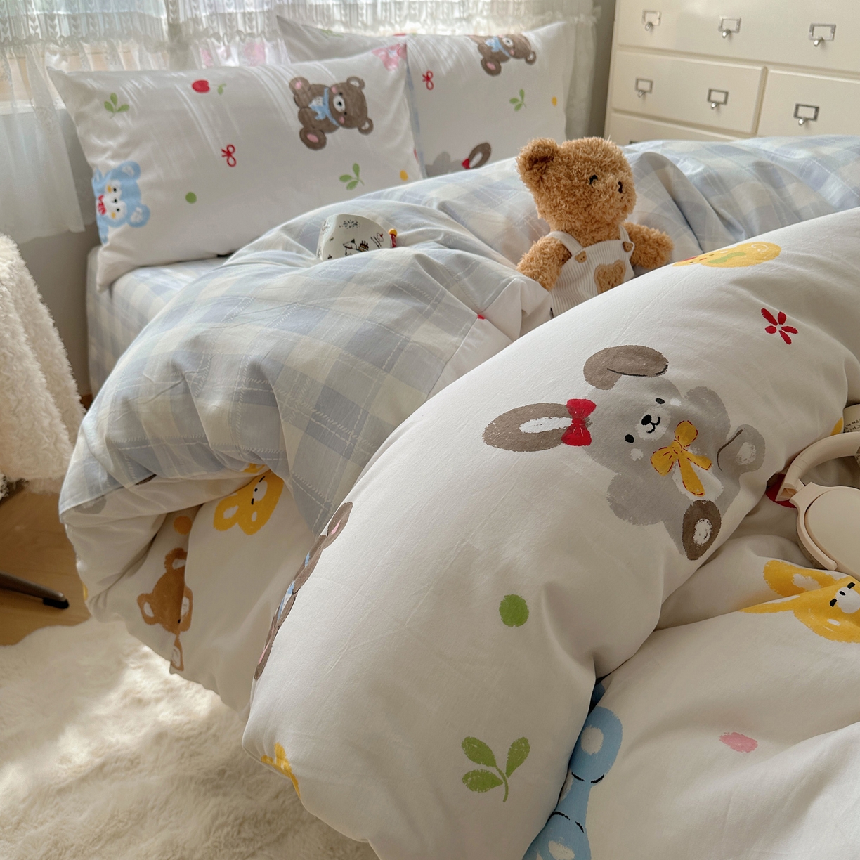 91家纺网 家纺一手货源 找家纺 雅居纺家纺 2025春夏新款全棉纯棉印花四件套 兔兔跟熊