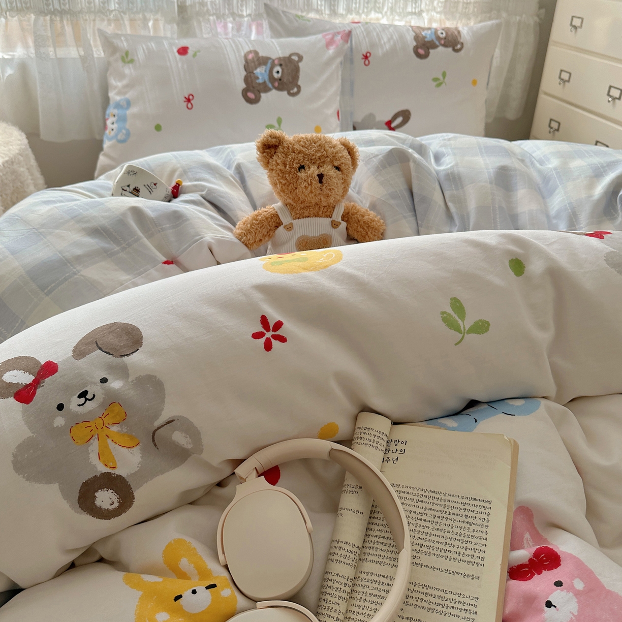 91家纺网 家纺一手货源 找家纺 雅居纺家纺 2025春夏新款全棉纯棉印花四件套 兔兔跟熊