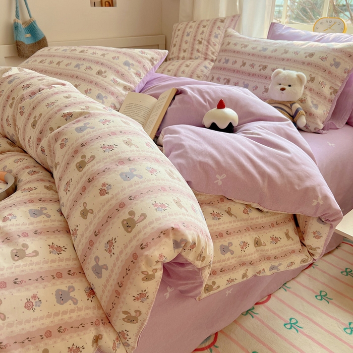 91家纺网 家纺一手货源 找家纺 雅居纺家纺 2025春夏新款全棉纯棉印花四件套 花园萌兔