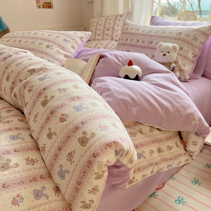 91家纺网 家纺一手货源 找家纺 雅居纺家纺 2025春夏新款全棉纯棉印花四件套 花园萌兔