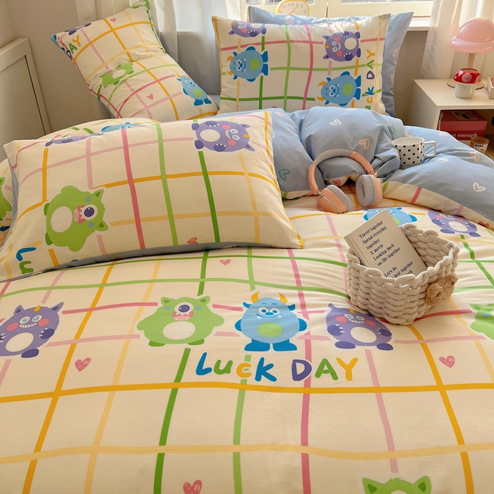 91家纺网 家纺一手货源 找家纺 雅居纺家纺 2025春夏新款全棉纯棉印花四件套 小怪兽