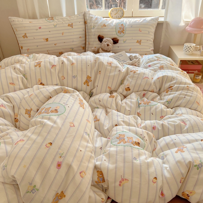 91家纺网 家纺一手货源 找家纺 雅居纺家纺 2025春夏新款全棉纯棉印花四件套 小熊假日