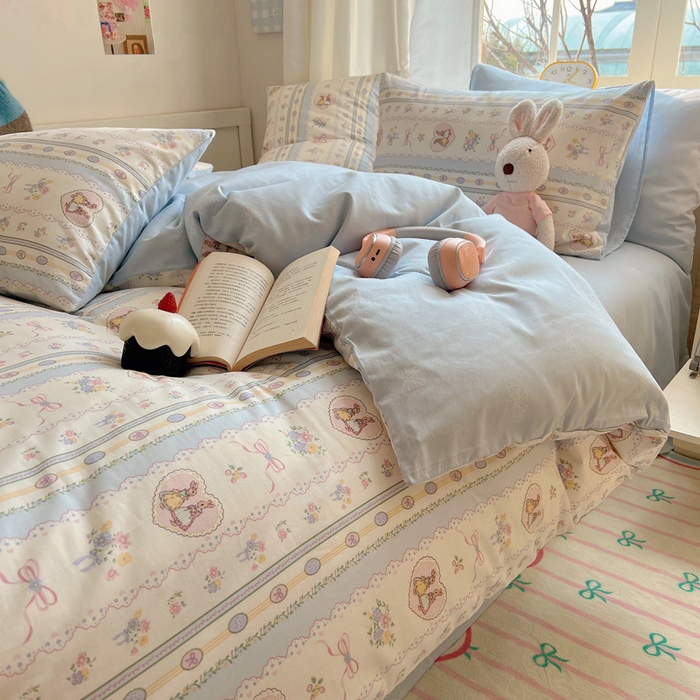 91家纺网 家纺一手货源 找家纺 雅居纺家纺 2025春夏新款全棉纯棉印花四件套 幸福小兔