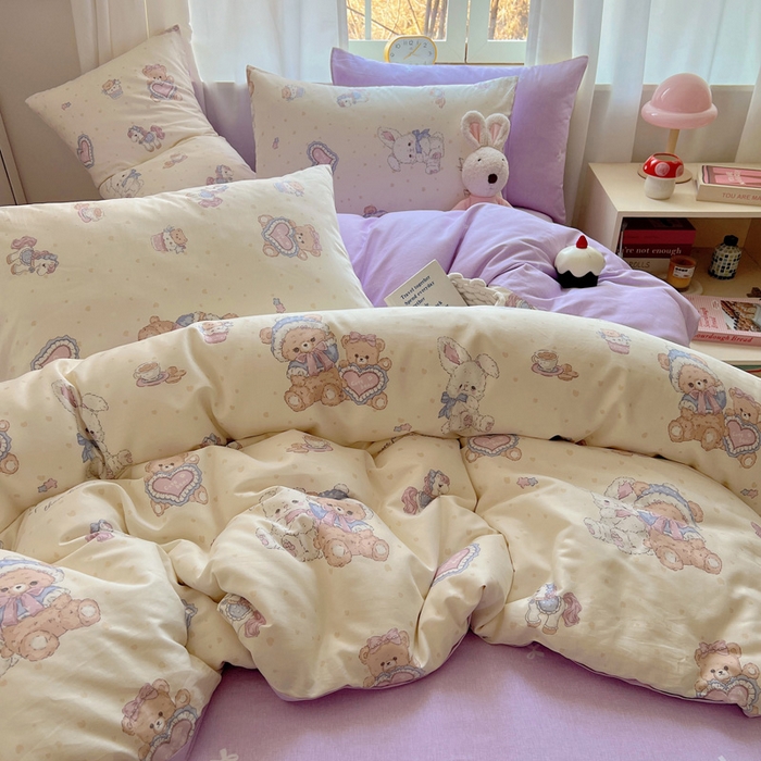 91家纺网 家纺一手货源 找家纺 雅居纺家纺 2025春夏新款全棉纯棉印花四件套 椰果小熊