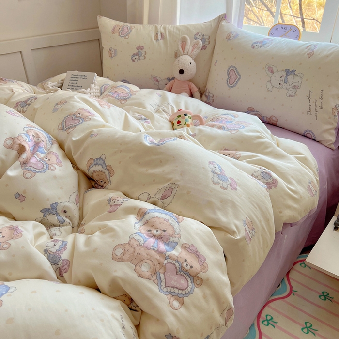 91家纺网 家纺一手货源 找家纺 雅居纺家纺 2025春夏新款全棉纯棉印花四件套 椰果小熊