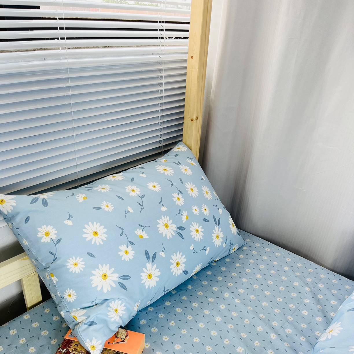 91家纺网 家纺一手货源 找家纺 云梦2025新款全棉印花学生宿舍套件 周末计划