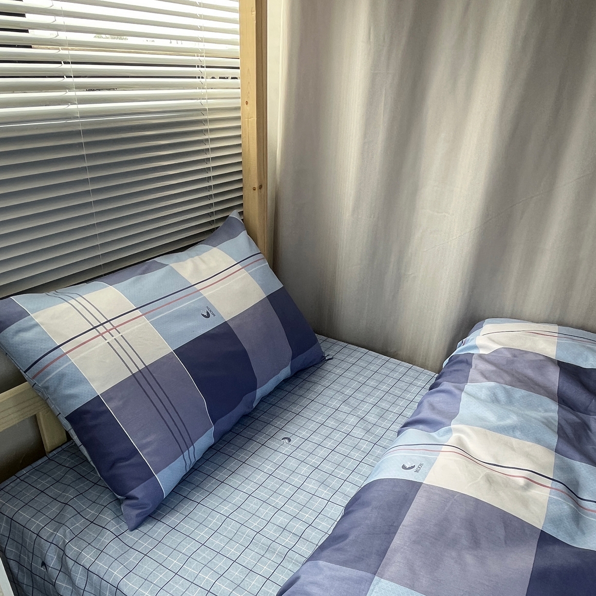 91家纺网 家纺一手货源 找家纺 云梦2025新款全棉印花学生宿舍套件 云栖雅筑