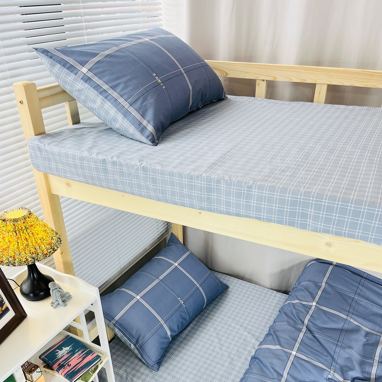 91家纺网 家纺一手货源 找家纺 云梦2025新款全棉印花学生宿舍套件 一键翻身