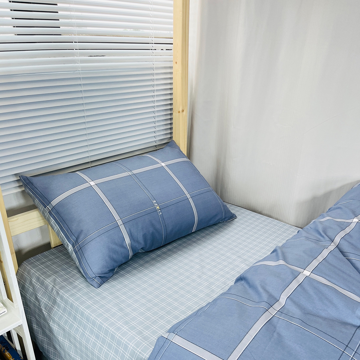 91家纺网 家纺一手货源 找家纺 云梦2025新款全棉印花学生宿舍套件 一键翻身