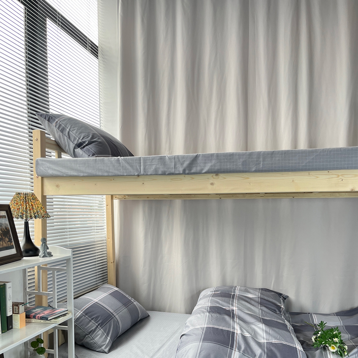 91家纺网 家纺一手货源 找家纺 （总）云梦13372全棉学生宿舍纯棉三六件套全棉三件套源头工厂常年有货  折叠次元