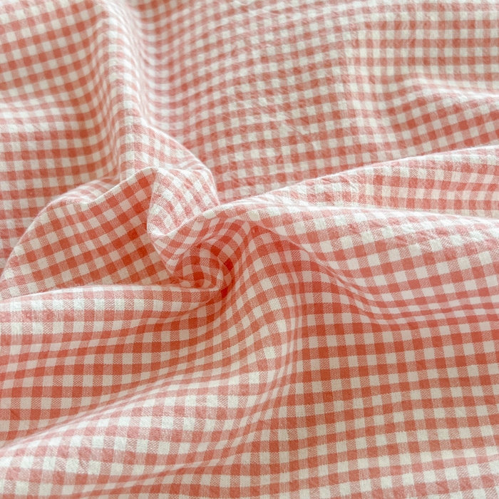 91家纺网 家纺一手货源 找家纺 佳笠家居 2025新款kimi熊系列A类宿舍全棉纯棉色织水洗棉学生三件套 粉红小格