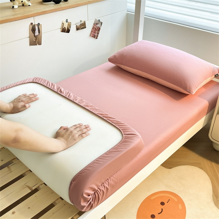 91家纺网 家纺一手货源 找家纺 澳梵家居 2025春夏新款13372全棉纯棉学生宿舍上下铺三件套床笠款 香槟 莓粉