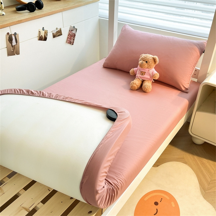 91家纺网 家纺一手货源 找家纺 澳梵家居 2025春夏新款13372全棉纯棉学生宿舍上下铺三件套床笠款 香槟 莓粉