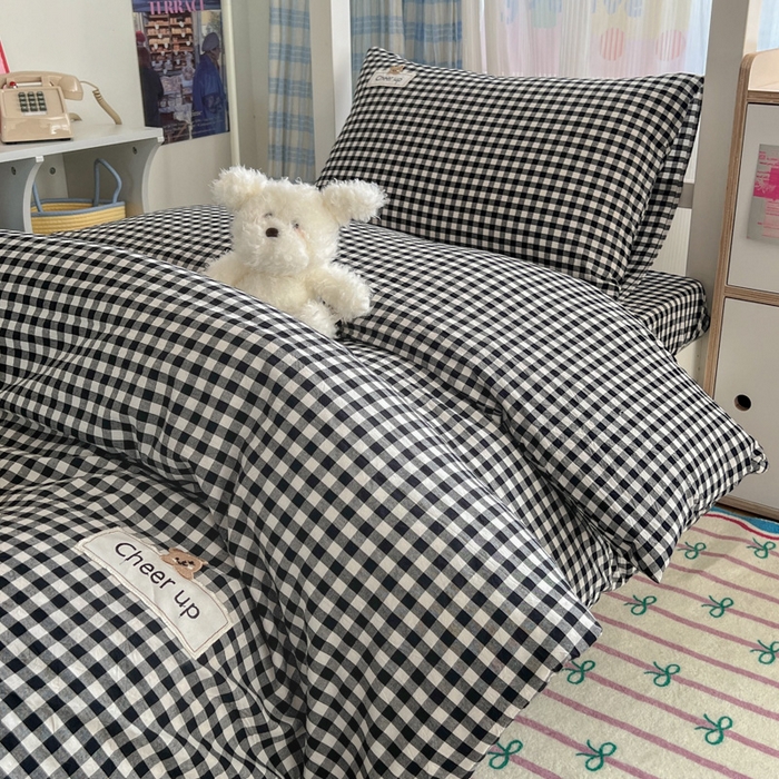 91家纺网 家纺一手货源 找家纺 佳笠家居 2025新款kimi熊系列A类宿舍全棉纯棉色织水洗棉学生三件套 黑白格