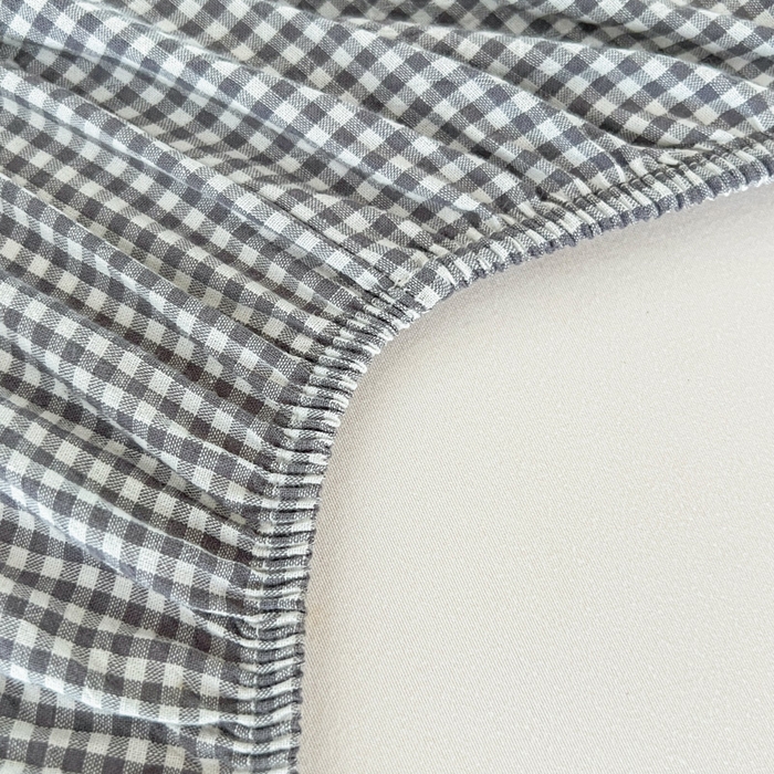 91家纺网 家纺一手货源 找家纺 佳笠家居 2025新款kimi熊系列A类宿舍全棉纯棉色织水洗棉学生三件套 灰小格