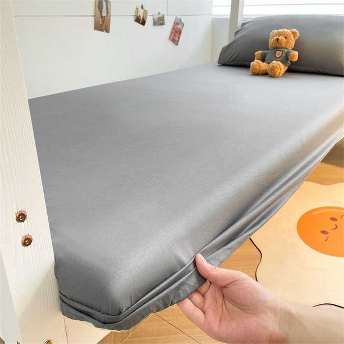 91家纺网 家纺一手货源 找家纺 澳梵家居 2025春夏新款13372全棉纯棉学生宿舍上下铺三件套床笠款 烟灰 星灰