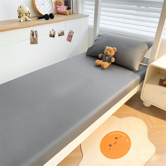 91家纺网 家纺一手货源 找家纺 澳梵家居 2025春夏新款13372全棉纯棉学生宿舍上下铺三件套床笠款 烟灰 星灰