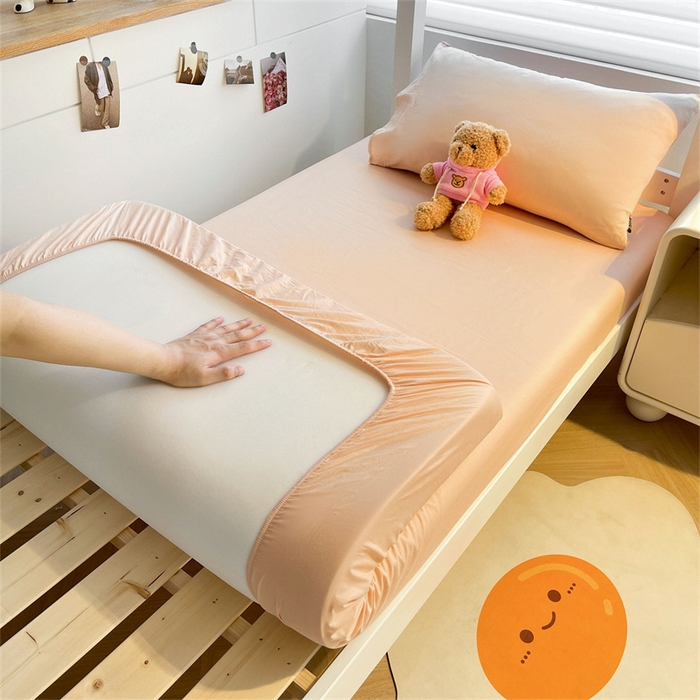 91家纺网 家纺一手货源 找家纺 澳梵家居 2025春夏新款13372全棉纯棉学生宿舍上下铺三件套床笠款 烟灰 杏黄