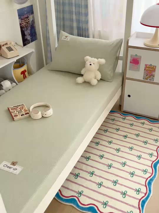 91家纺网 家纺一手货源 找家纺 佳笠家居 2025新款kimi熊系列A类宿舍全棉纯棉色织水洗棉枕套单枕套枕套单件 果绿小条