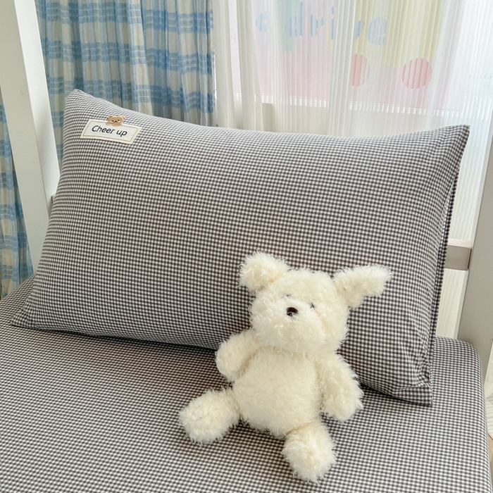 91家纺网 家纺一手货源 找家纺 佳笠家居 2025新款kimi熊系列A类宿舍全棉纯棉色织水洗棉床笠单床笠床笠单件 灰小格