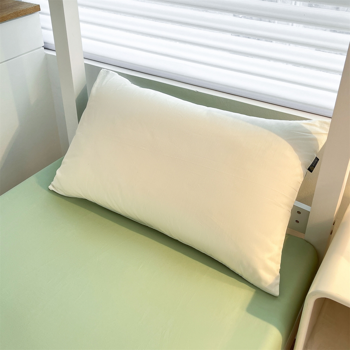 91家纺网 家纺一手货源 找家纺 澳梵家居 2025春夏新款13372全棉纯棉学生宿舍上下铺单床笠床笠单件 果绿