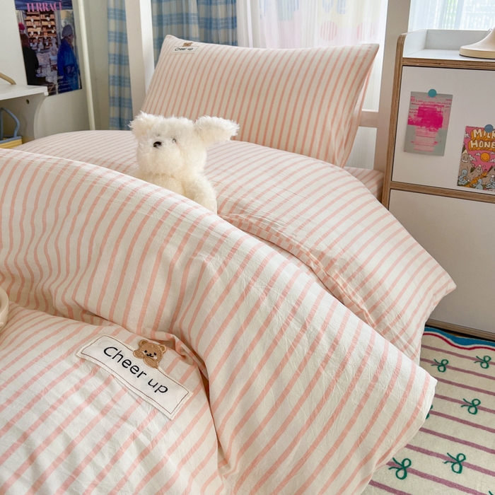 91家纺网 家纺一手货源 找家纺 佳笠家居 2025新款kimi熊系列A类宿舍全棉纯棉色织水洗棉床笠单床笠床笠单件 幽径-粉