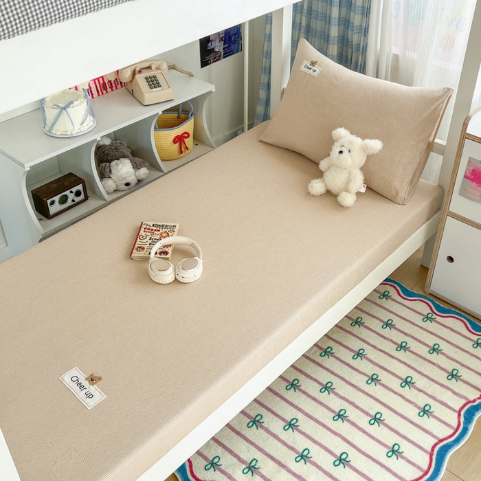 91家纺网 家纺一手货源 找家纺 佳笠家居 2025新款kimi熊系列A类宿舍全棉纯棉色织水洗棉被套单被套被套单件 卡其小条