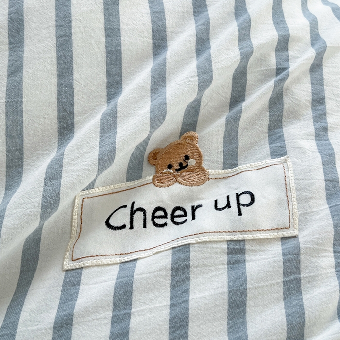 91家纺网 家纺一手货源 找家纺 佳笠家居 2025新款kimi熊系列A类宿舍全棉纯棉色织水洗棉被套单被套被套单件 野原-蓝