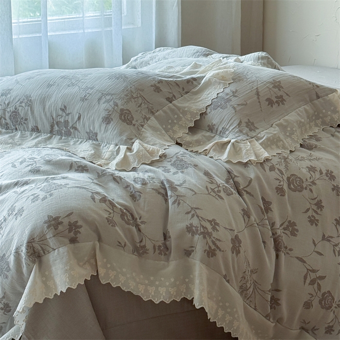 91家纺网 家纺一手货源 找家纺 绒棉世家 2025新款20%亚麻80%棉棉麻提花四件套 花韵-灰